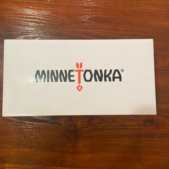 Minnetonka men’s mocassins - Picture 4 of 4